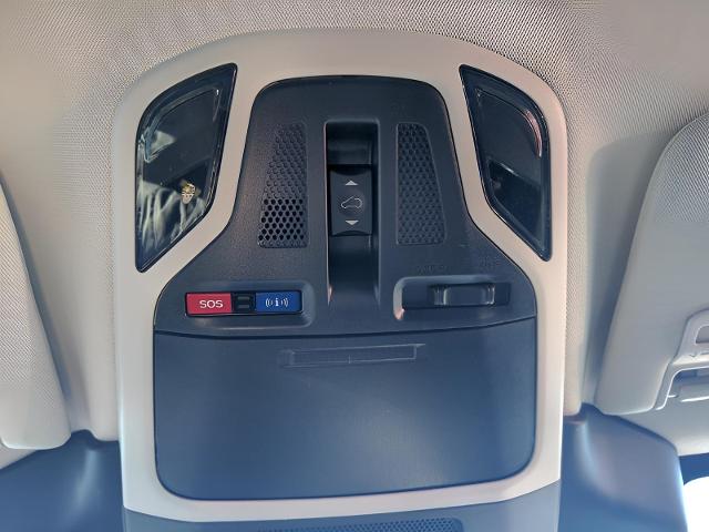 2025 Subaru Outback Vehicle Photo in Green Bay, WI 54304