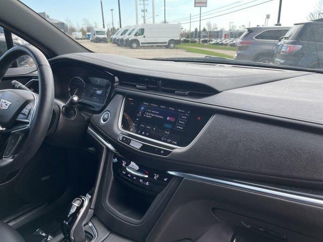 2022 Cadillac XT5 Vehicle Photo in MEDINA, OH 44256-9631