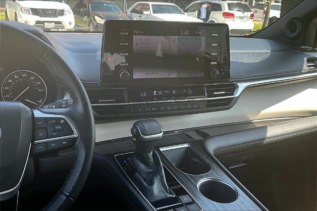 2021 Toyota Sienna Vehicle Photo in Houston, TX 77007