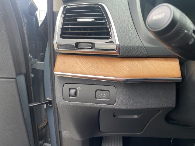 2022 Volvo XC90 Vehicle Photo in Grapevine, TX 76051