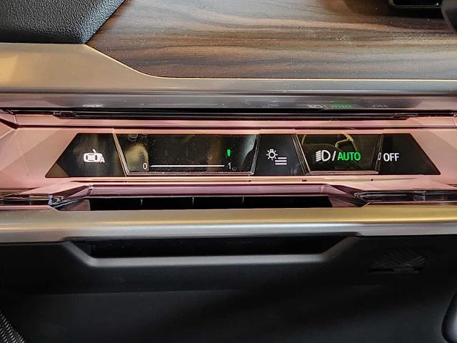 2023 BMW 760i xDrive Vehicle Photo in PLANO, TX 75024