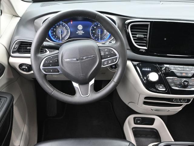 2023 Chrysler Pacifica Vehicle Photo in Cedar Rapids, IA 52402
