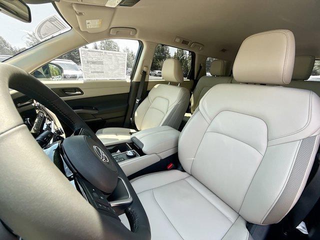 2025 Nissan Pathfinder Vehicle Photo in Flemington, NJ 08822