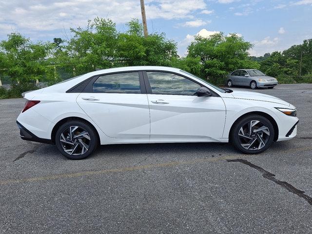 2025 Hyundai ELANTRA Hybrid Vehicle Photo in Harrisburg, PA 17111