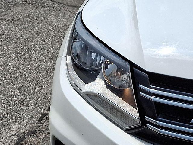 2016 Volkswagen Tiguan Vehicle Photo in WATERTOWN, CT 06795-3318