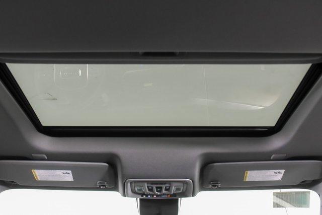 2025 GMC Sierra 3500 HD Vehicle Photo in PUYALLUP, WA 98371-4149