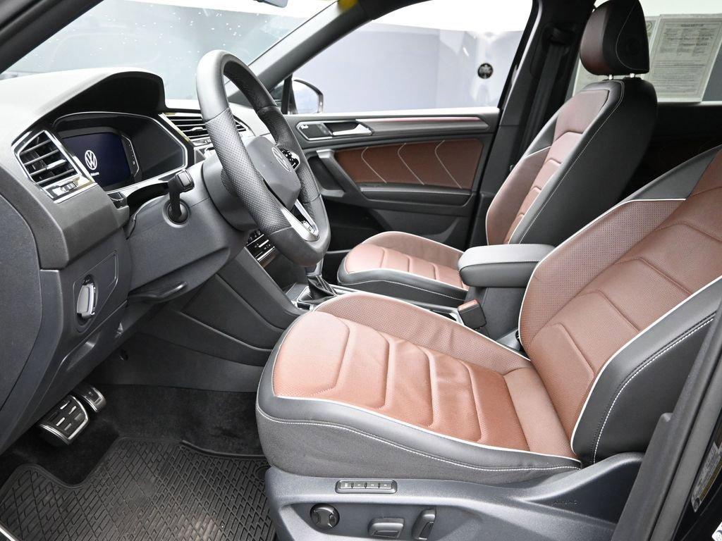 2024 Volkswagen Tiguan Vehicle Photo in Marion, IA 52302