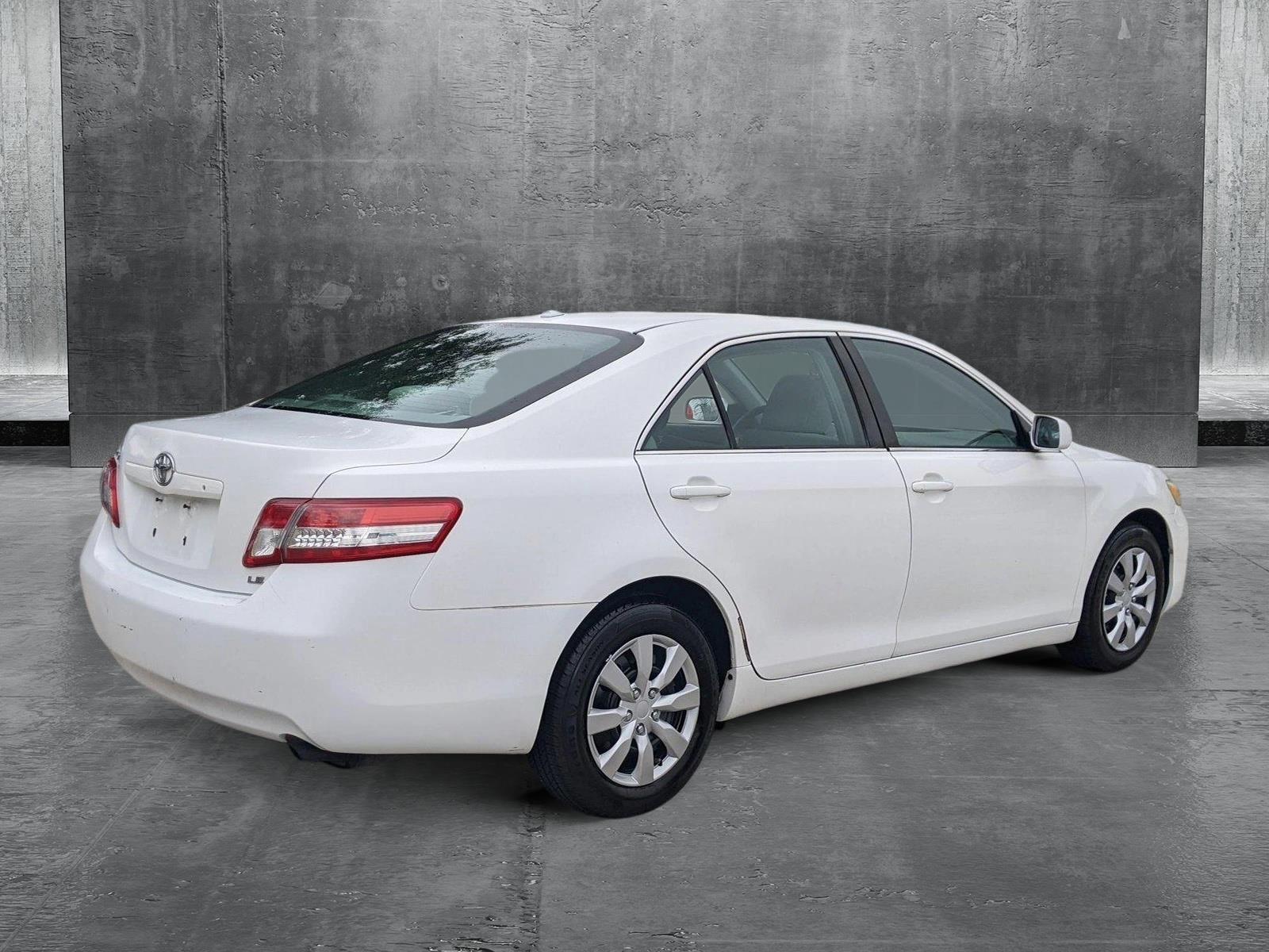 2011 Toyota Camry Vehicle Photo in Pembroke Pines , FL 33084