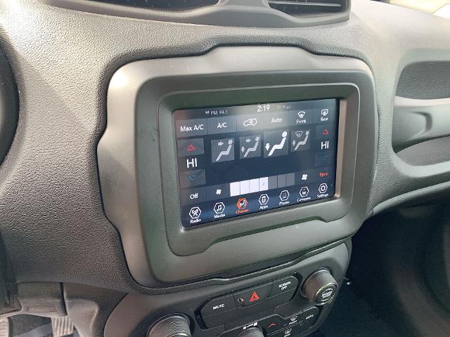 2020 Jeep Renegade Vehicle Photo in MOON TOWNSHIP, PA 15108-2571