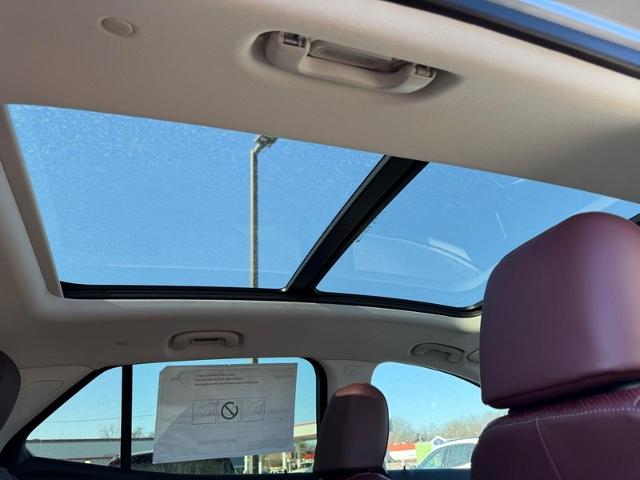 2025 Buick Envision Vehicle Photo in COLUMBIA, MO 65203-3903