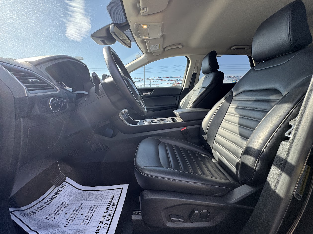 2024 Ford Edge Vehicle Photo in BOONVILLE, IN 47601-9633