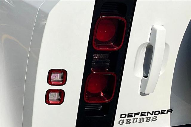 2023 Defender Vehicle Photo in Houston, TX 77007
