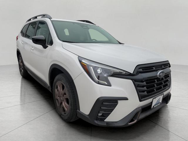 2025 Subaru Ascent Vehicle Photo in Green Bay, WI 54304