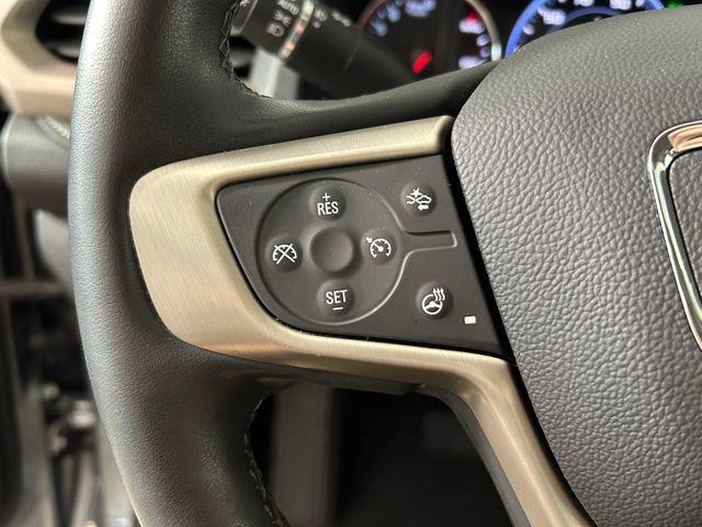2023 GMC Acadia Vehicle Photo in MEDINA, OH 44256-9631