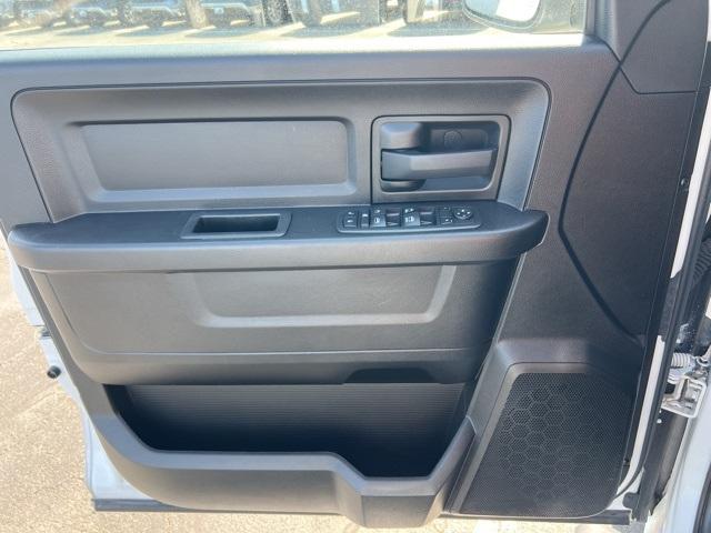 2019 Ram 1500 Classic Vehicle Photo in GREEN BAY, WI 54304-5303