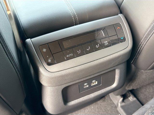 2025 Nissan Pathfinder Vehicle Photo in Flemington, NJ 08822