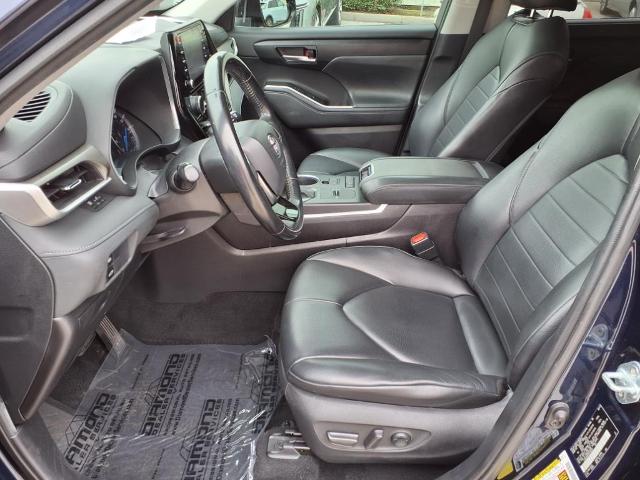2021 Toyota Highlander Vehicle Photo in Tampa, FL 33612