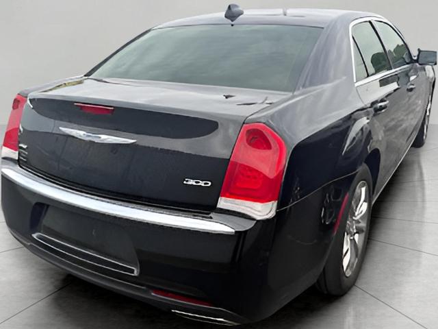 2020 Chrysler 300 Vehicle Photo in Neenah, WI 54956