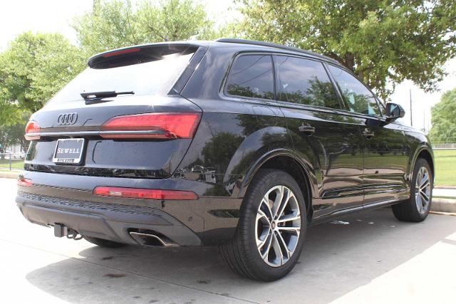 2025 Audi Q7 Vehicle Photo in HOUSTON, TX 77090