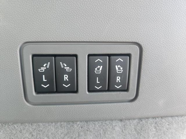 2023 Cadillac XT6 Vehicle Photo in MADISON, WI 53713-3220