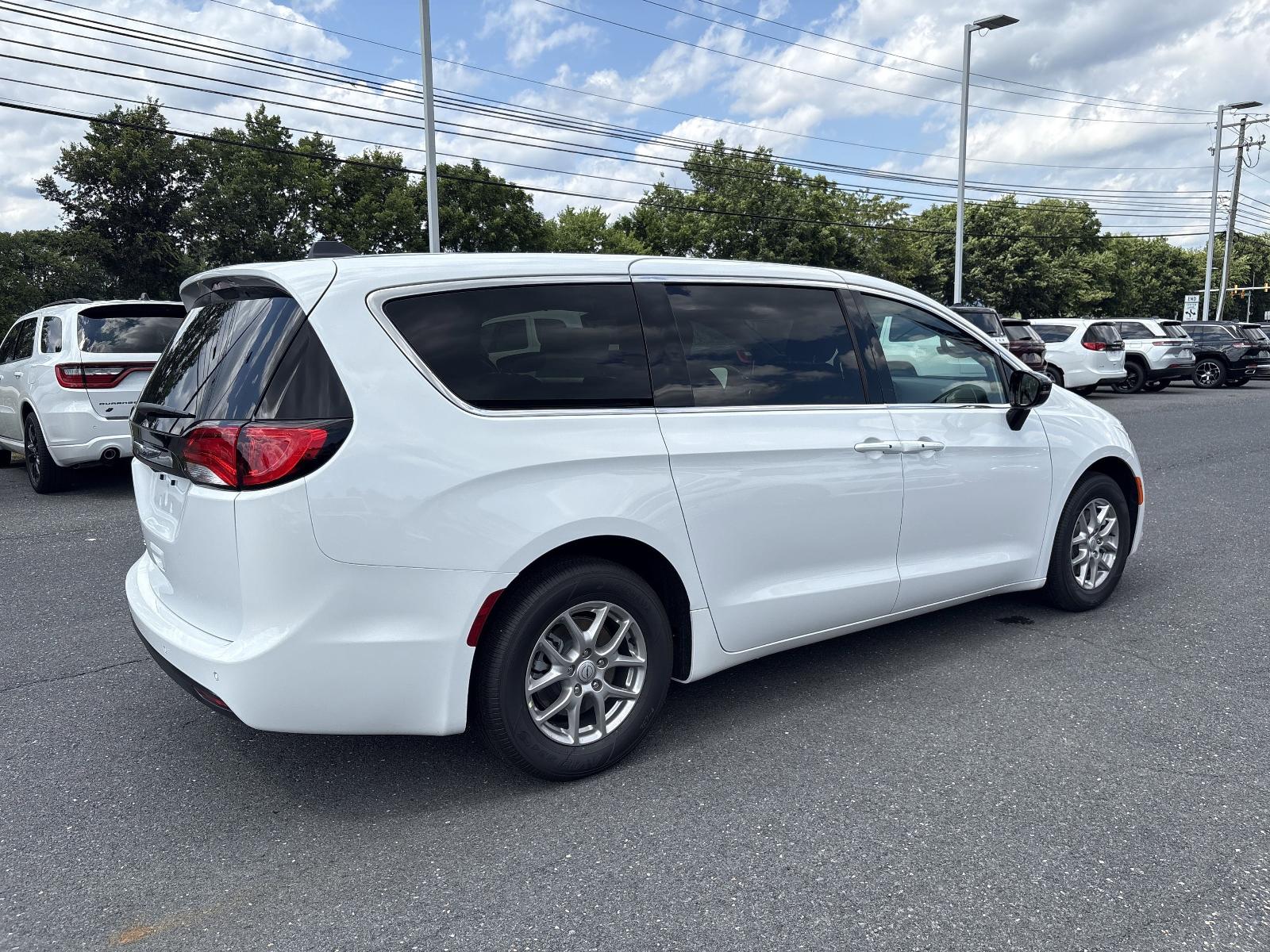 2025 Chrysler Voyager Vehicle Photo in Mechanicsburg, PA 17050-1707