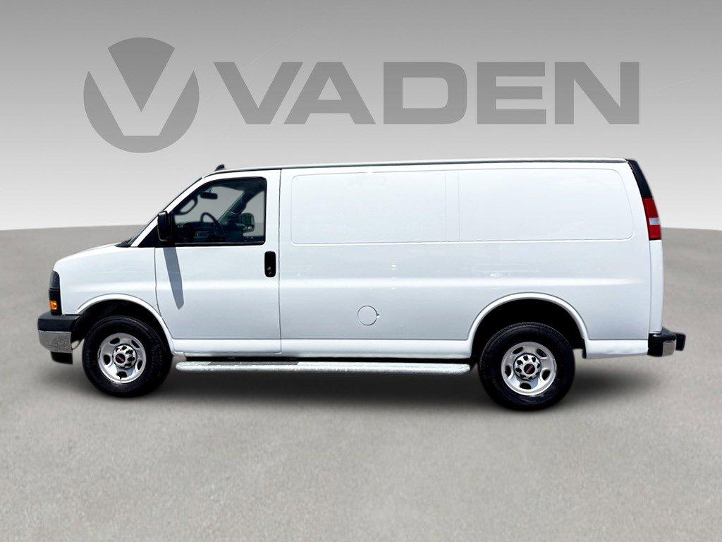 2023 GMC Savana Cargo Van Vehicle Photo in SAVANNAH, GA 31406-4513