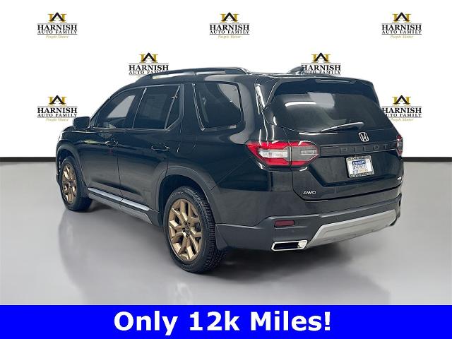 2024 Honda Pilot Vehicle Photo in EVERETT, WA 98203-5662