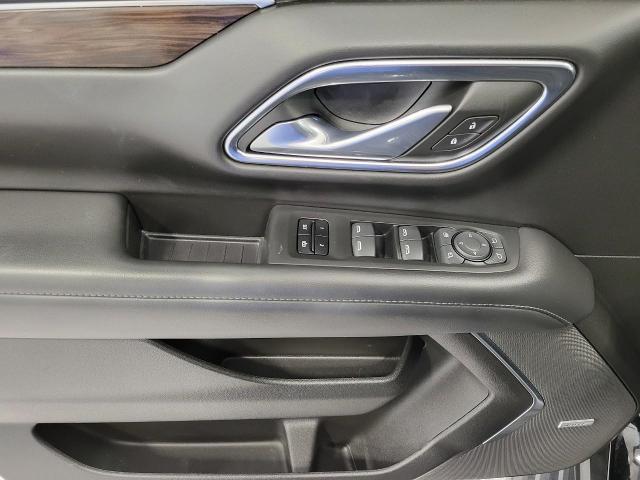 2022 Chevrolet Suburban Vehicle Photo in NEENAH, WI 54956-2243