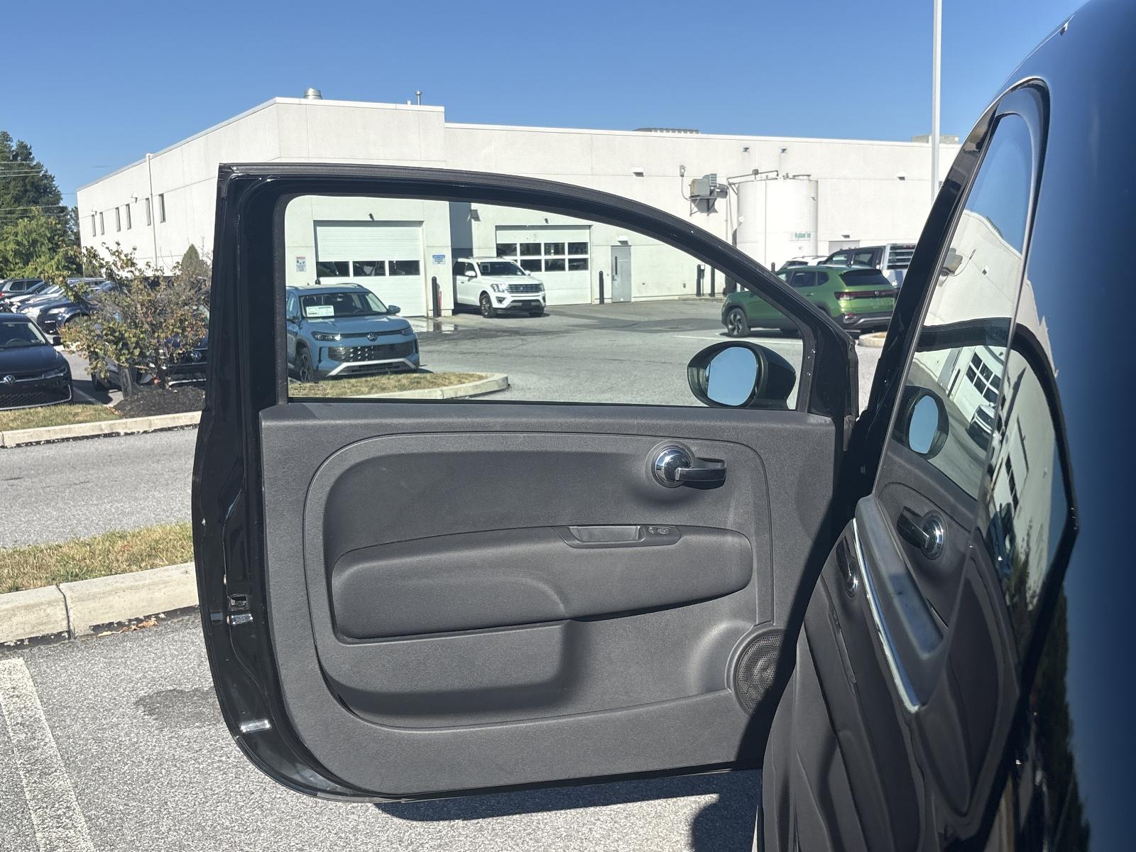2015 FIAT 500 Vehicle Photo in Mechanicsburg, PA 17050