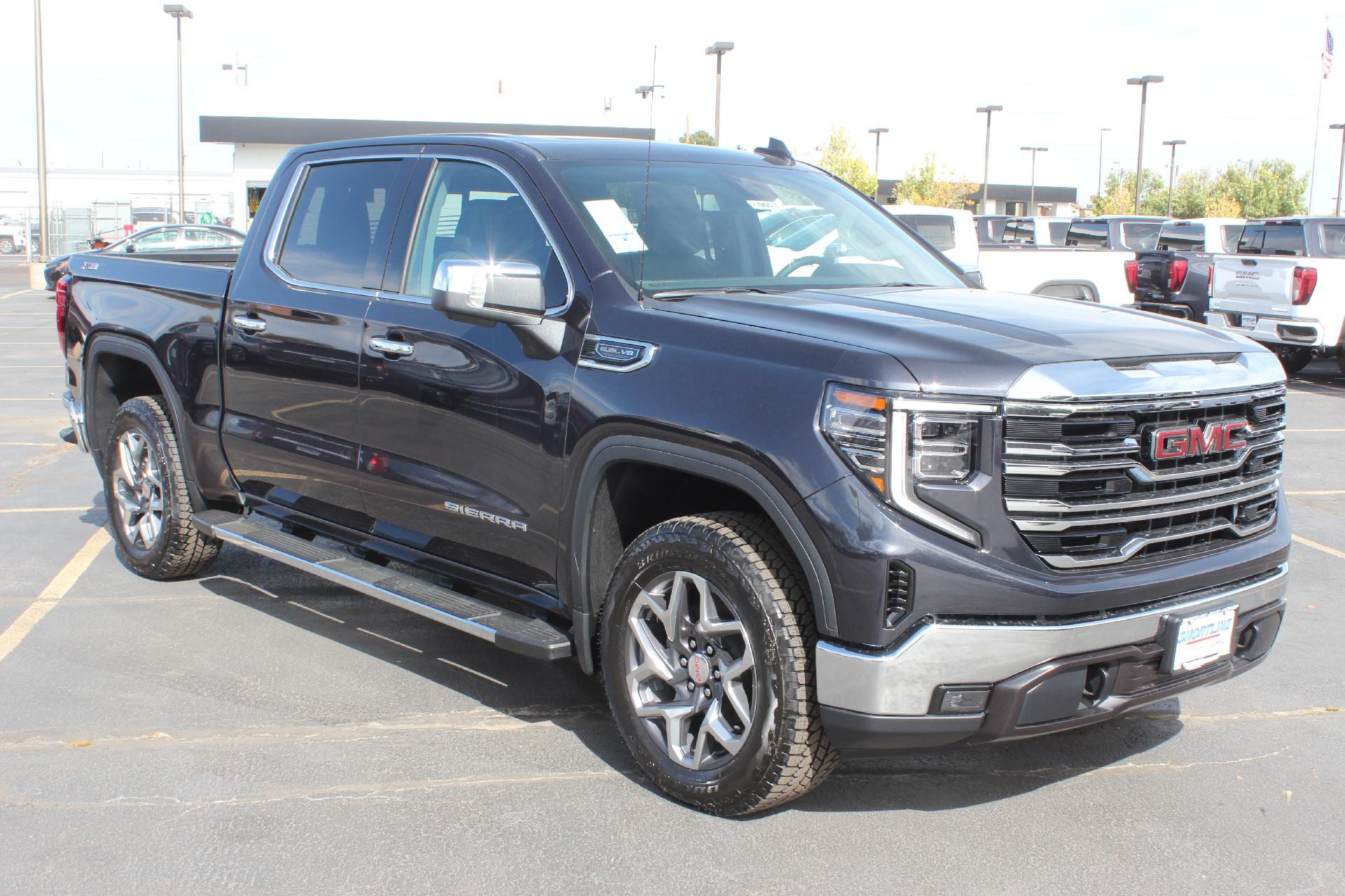 2025 GMC Sierra 1500 Vehicle Photo in AURORA, CO 80012-4011