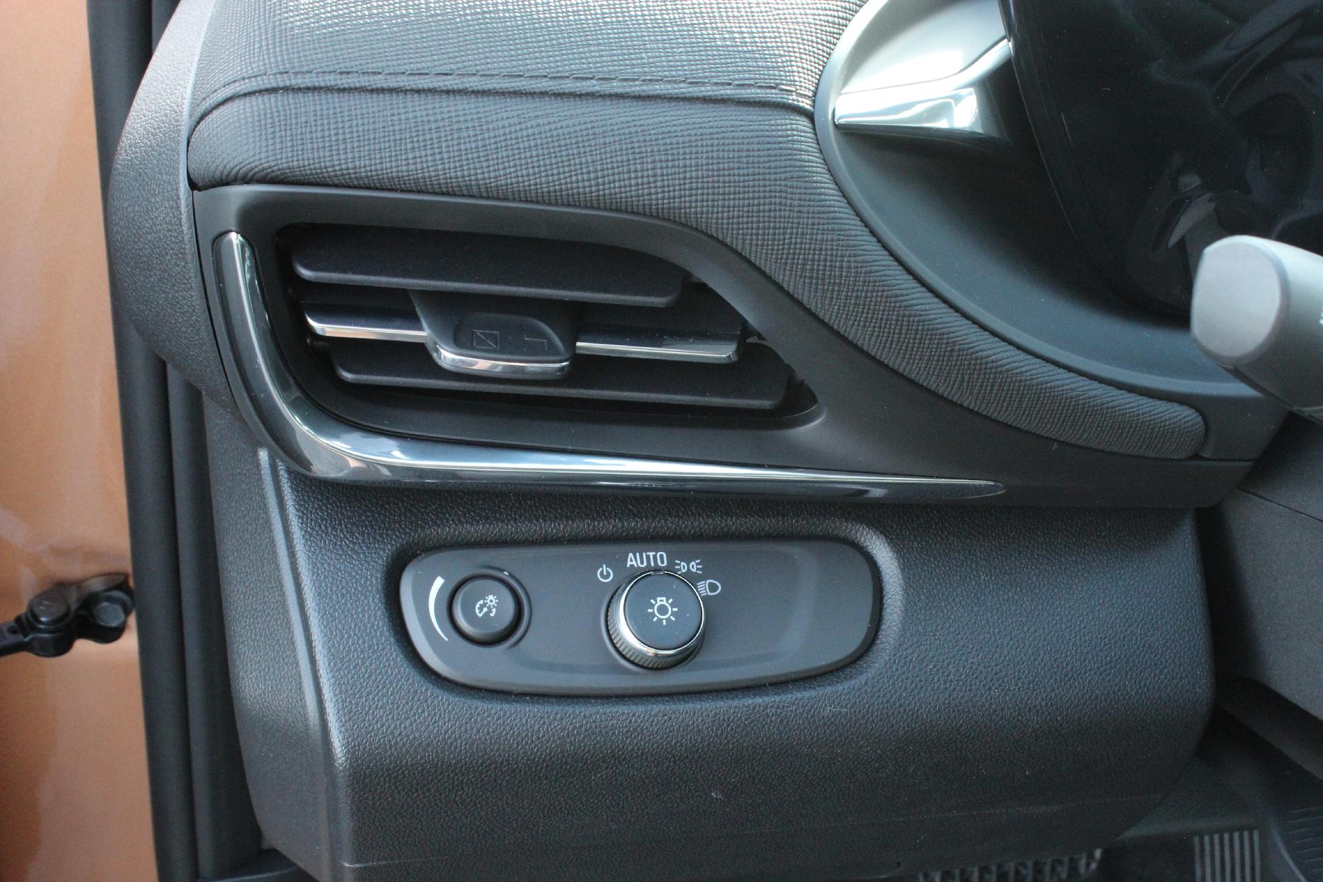 2025 Buick Envista Vehicle Photo in AURORA, CO 80012-4011