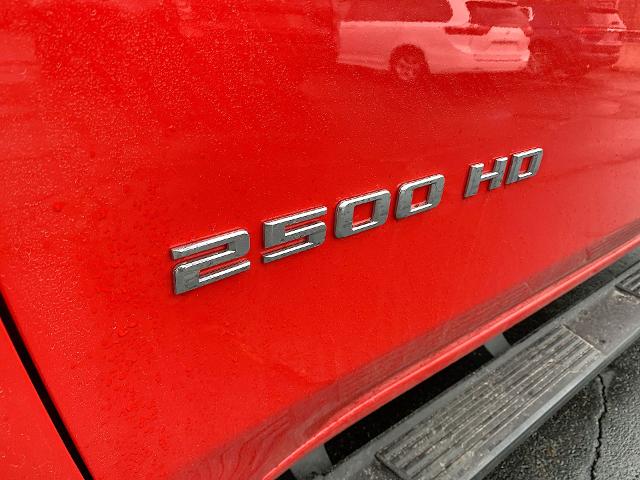 2024 Chevrolet Silverado 2500 HD Vehicle Photo in MOON TOWNSHIP, PA 15108-2571