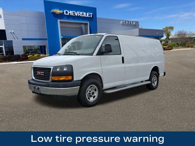 2022 GMC Savana Cargo 2500 Vehicle Photo in DANBURY, CT 06810-5034