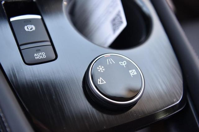 2025 Nissan Rogue Vehicle Photo in Ballwin, MO 63011