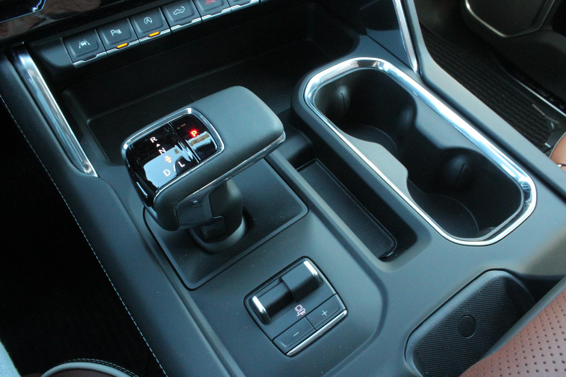 2025 GMC Sierra 1500 Vehicle Photo in AURORA, CO 80012-4011
