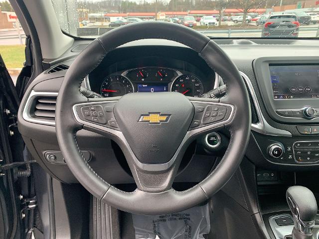 2022 Chevrolet Equinox Vehicle Photo in MOON TOWNSHIP, PA 15108-2571