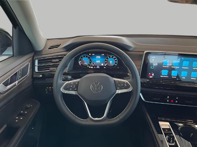 2025 Volkswagen Atlas Vehicle Photo in Oshkosh, WI 54904