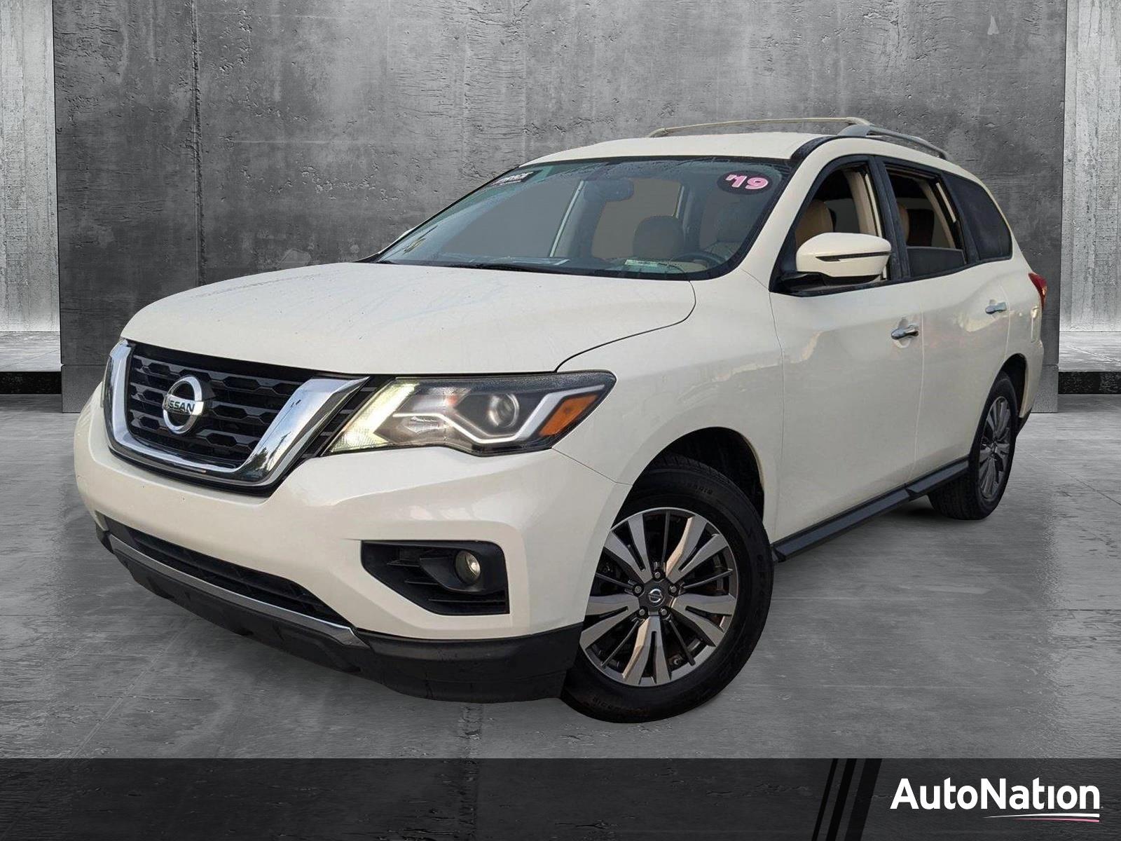 2019 Nissan Pathfinder Vehicle Photo in MIAMI, FL 33134-2699