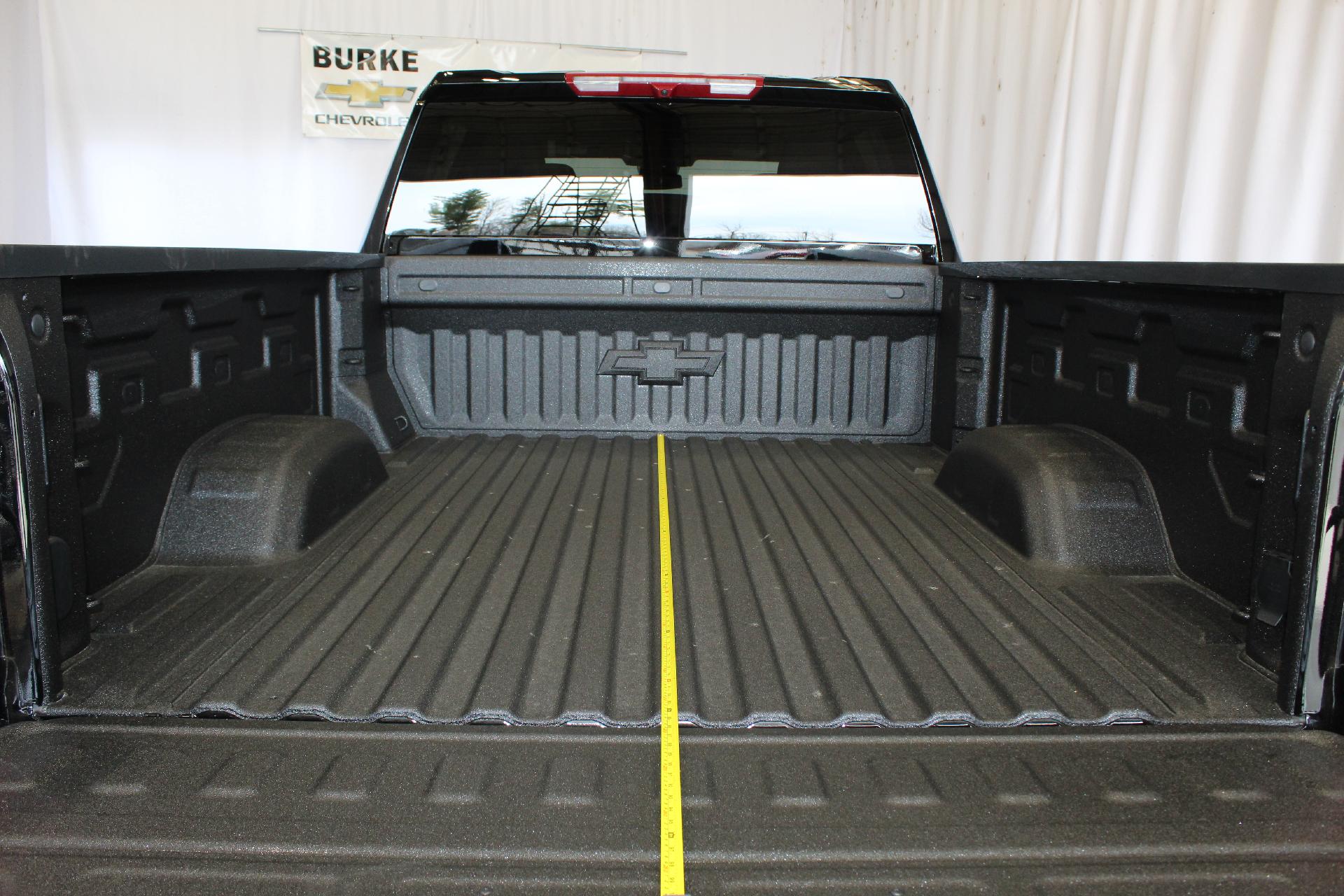 2025 Chevrolet Silverado 2500 HD Vehicle Photo in NORTHAMPTON, MA 01060-1120