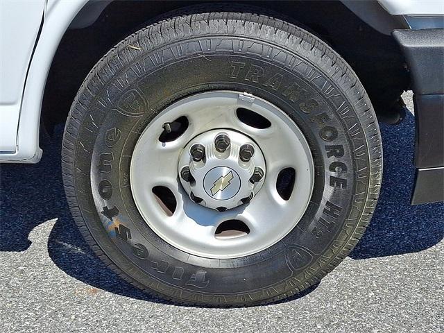 2023 Chevrolet Express Cargo 2500 Vehicle Photo in BERLIN, MD 21811-1121
