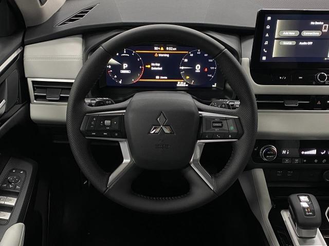 2025 Mitsubishi Outlander Vehicle Photo in Appleton, WI 54913