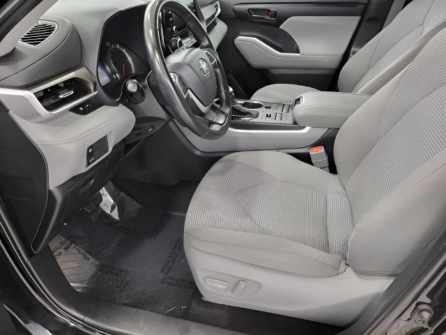 2022 Toyota Highlander Vehicle Photo in Oshkosh, WI 54904