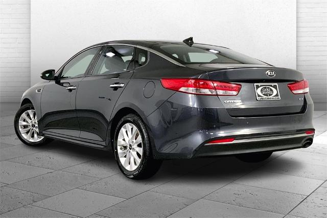 2017 Kia Optima Vehicle Photo in Lees Summit, MO 64086