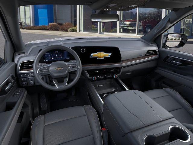 2025 Chevrolet Suburban Vehicle Photo in DANBURY, CT 06810-5034