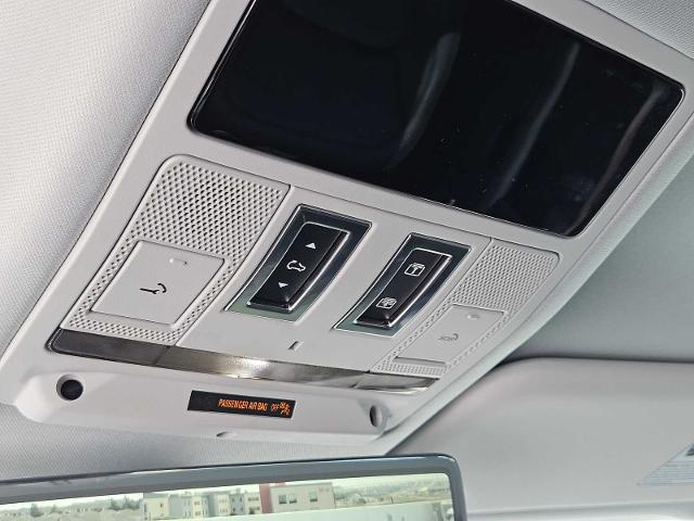 2025 Defender Vehicle Photo in AUSTIN, TX 78717