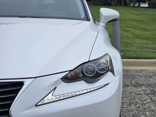 2016 Lexus IS Turbo Vehicle Photo in FORT WORTH, TX 76132