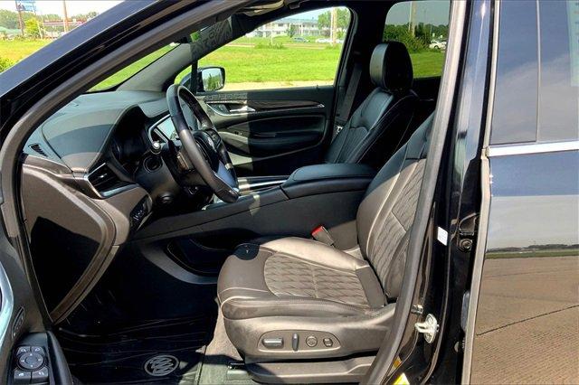 2024 Buick Enclave Vehicle Photo in TOPEKA, KS 66609-0000