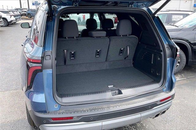 2025 Chevrolet Traverse Vehicle Photo in INDEPENDENCE, MO 64055-1314