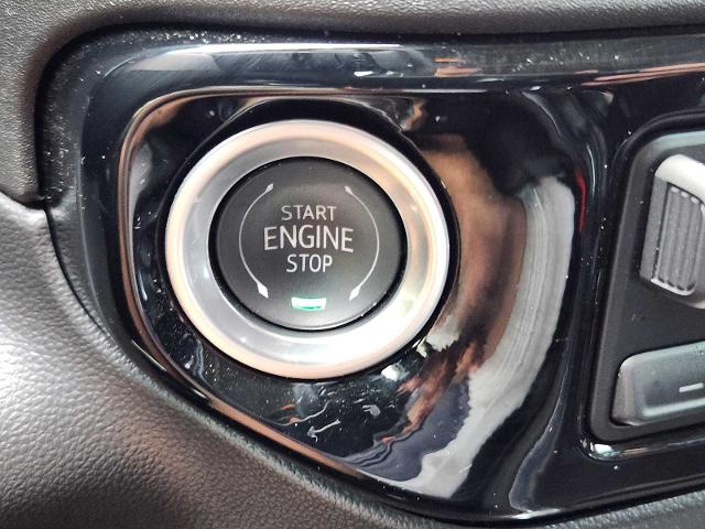 2024 GMC Sierra 1500 Vehicle Photo in DENTON, TX 76210-9321