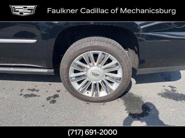 2017 Cadillac Escalade ESV Vehicle Photo in MECHANICSBURG, PA 17050-1707